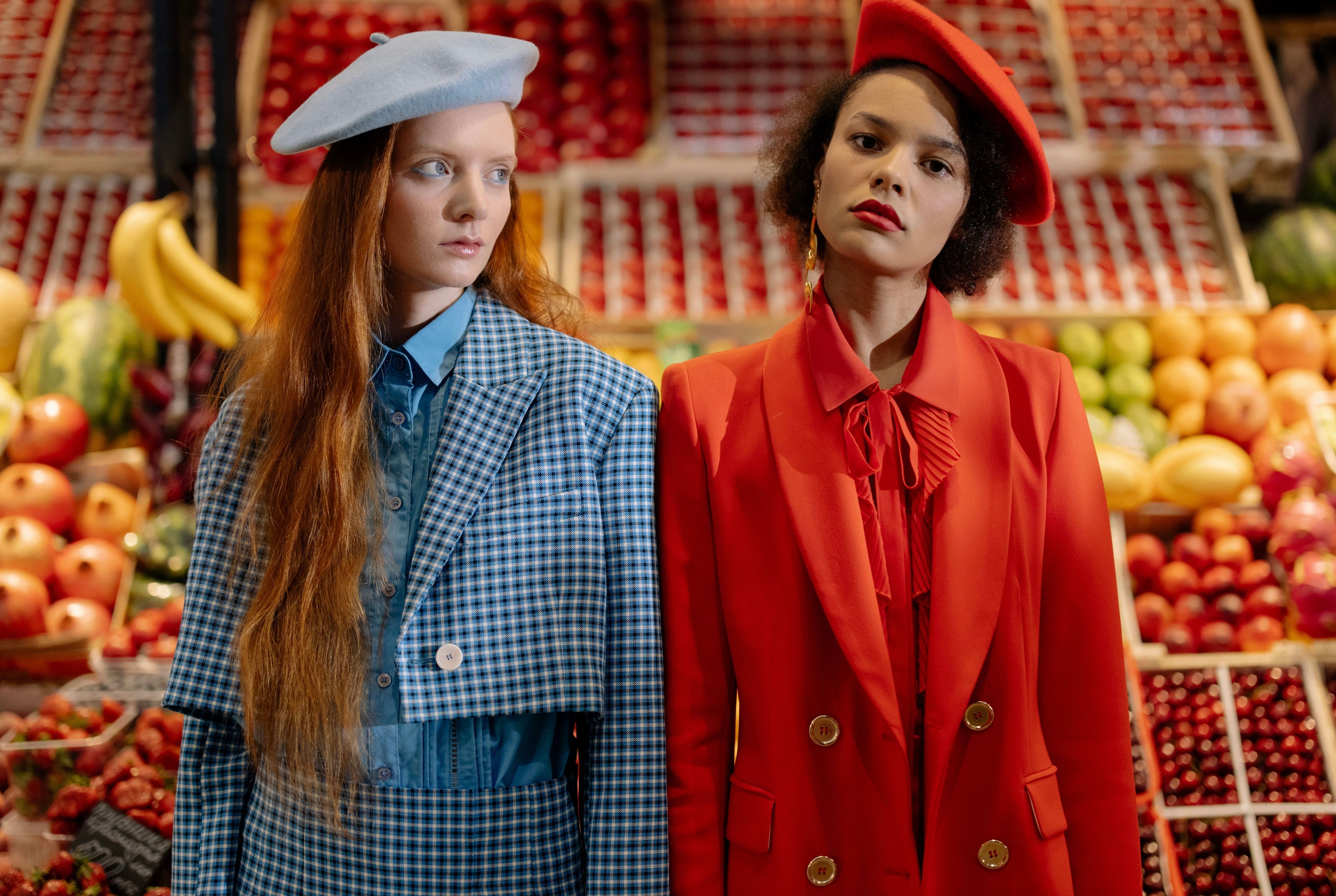 Les 9 motifs et matières tendance à absolument porter pour être fashion en 2026